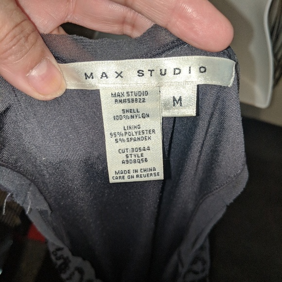 Dress - Picture 2 of 4